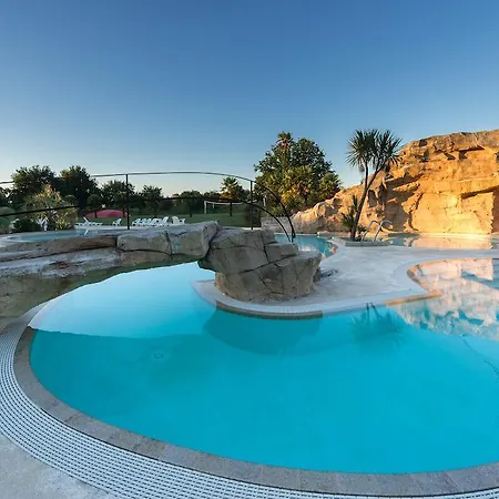 Domaine De L'orangerie De Lanniron Parco vacanze 5*